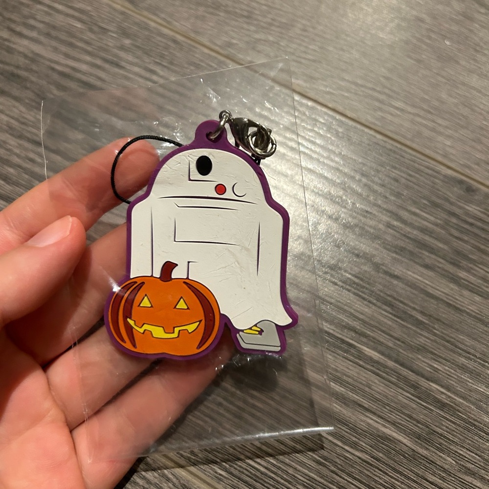 Halloween r2d2 ghost keychain